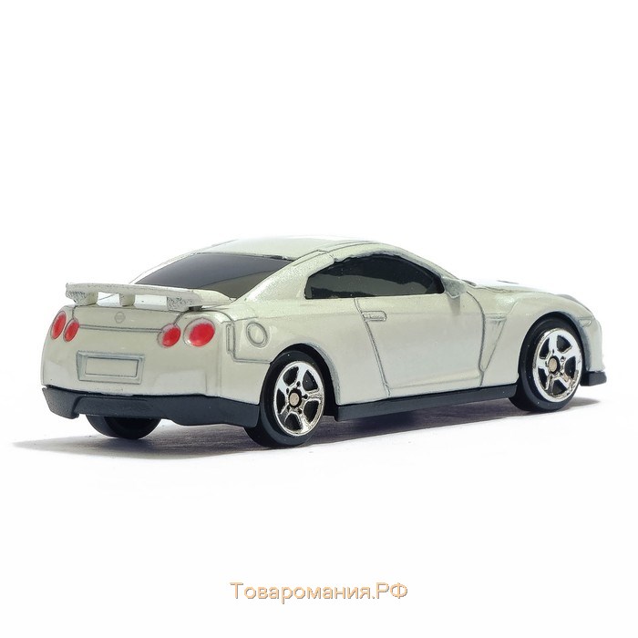 Машина металлическая NISSAN GT-R (R35), 1:64, цвет белый