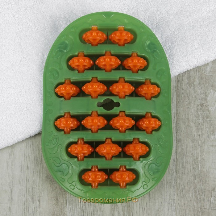 Массажёр для ног, с шипами, 26 × 18 × 5 см, цвет зелёный/оранжевый