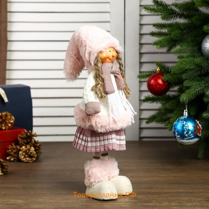 Кукла интерьерная "Девочка в розовом меховом колпаке и юбке плиссе" 44х15х9 см