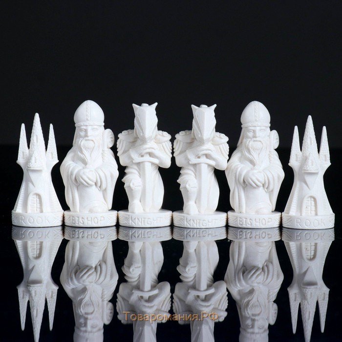 Шахматы "Средневековье" 32 шт, в комплекте фигуры и доска