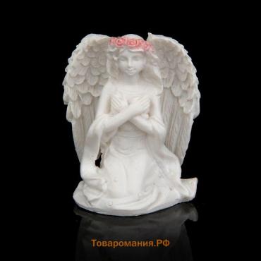 Сувенир полистоун "Ангел-девушка в розовом венке - благословение" 3х4х2,5